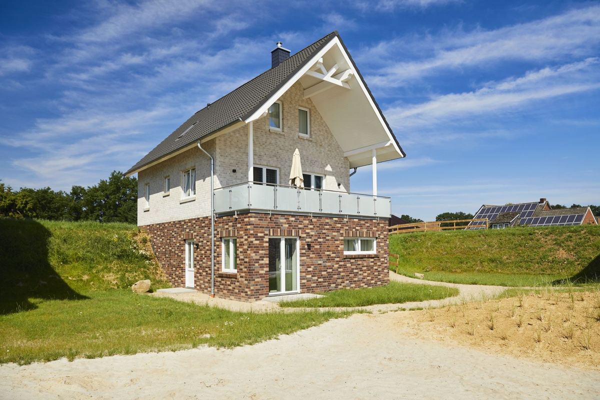 Ferienhaus aus Klinker mit Balkon